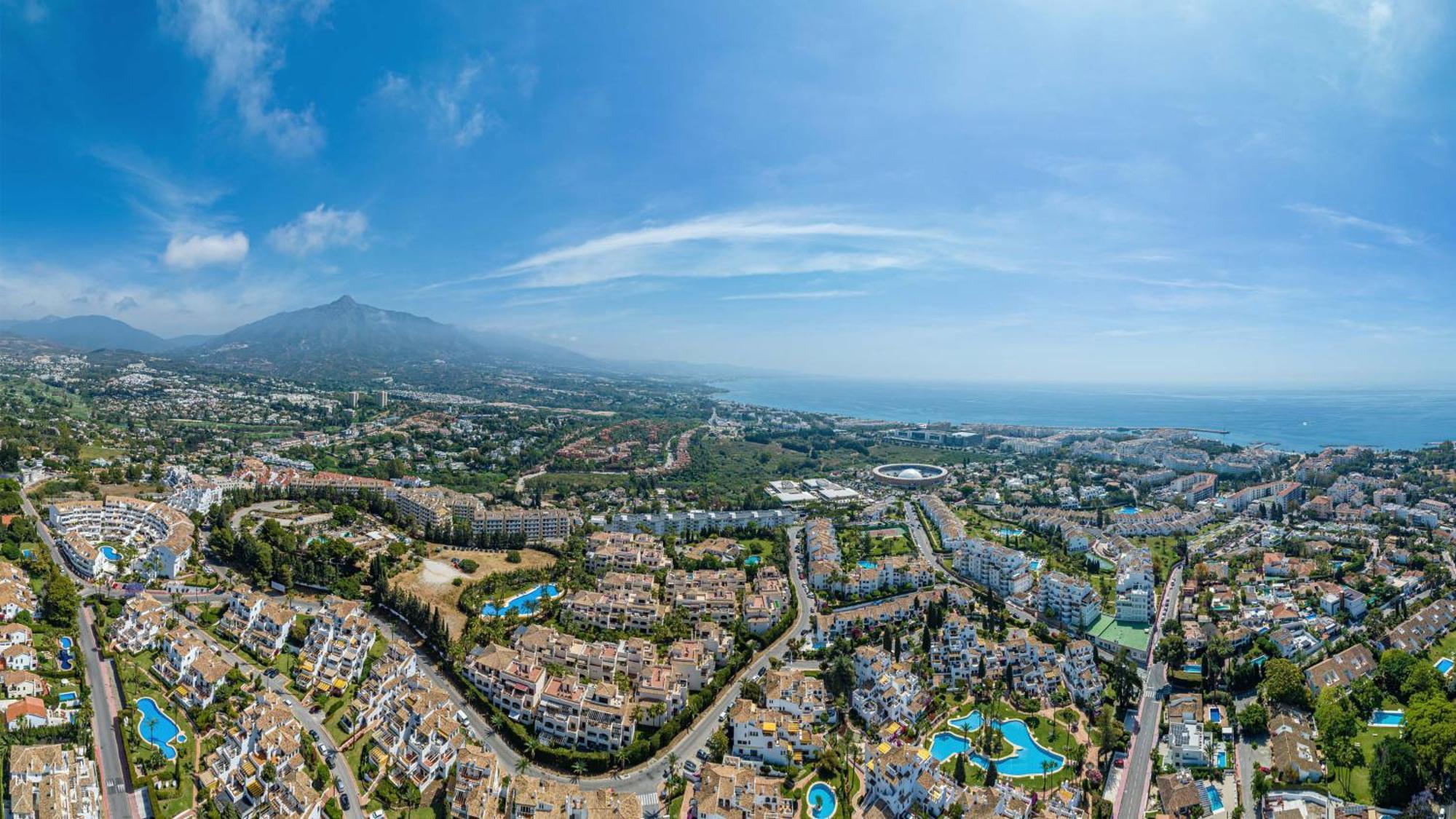 Vacation Marbella: Private Heated Pool Retreat Near Puerto Banus Apartment Exterior photo