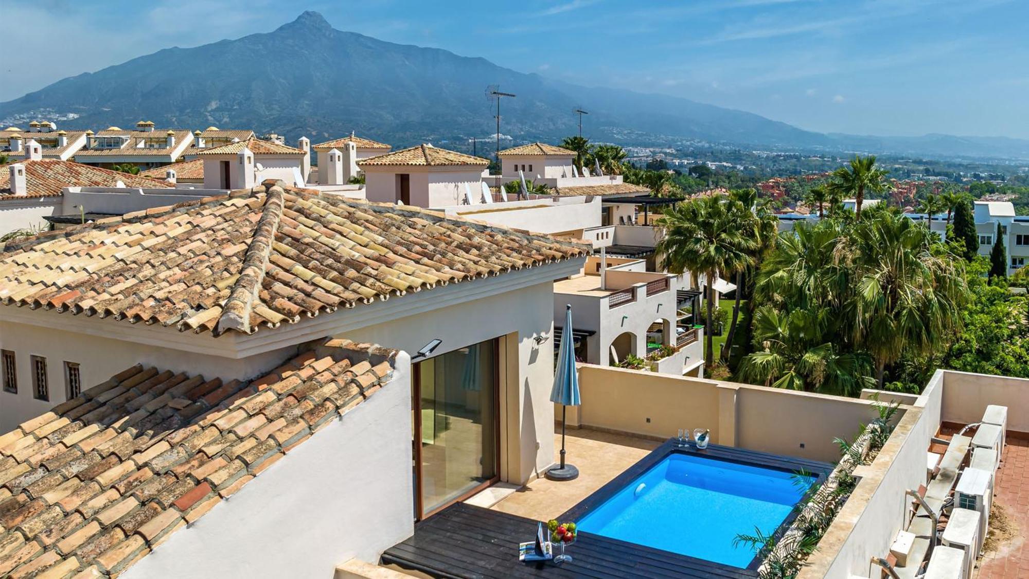 Vacation Marbella: Private Heated Pool Retreat Near Puerto Banus Apartment Exterior photo